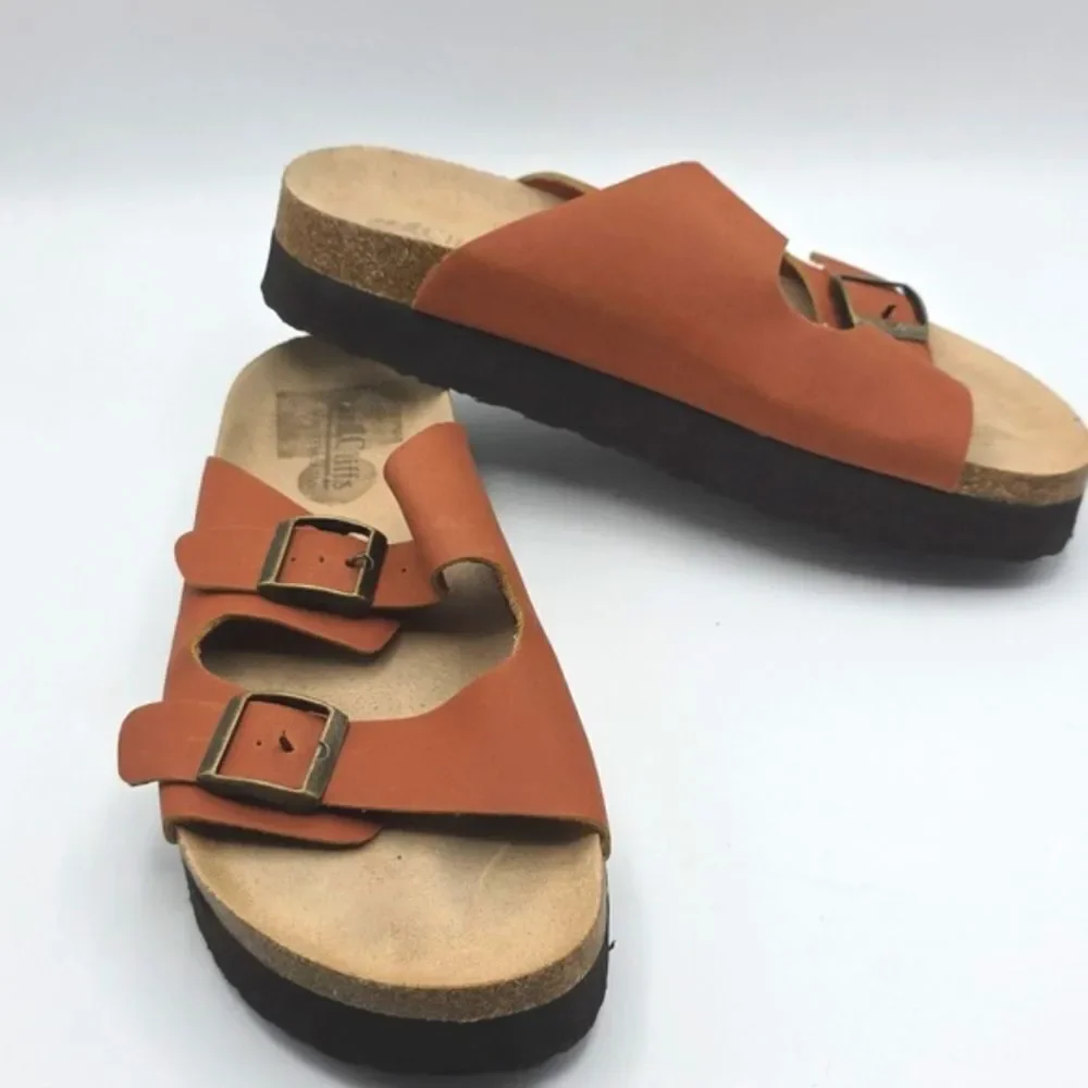 Cliffs By White Mountain Sandals Size 9.5